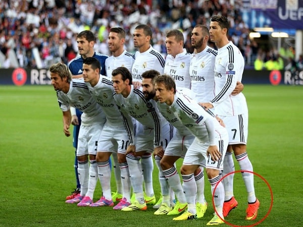 Chiều cao của ronaldo và cách ăn gian chiều cao của siêu sao Chiều cao của ronaldo và cách ăn gian chiều cao của siêu sao