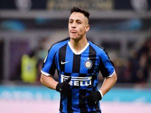 Sanchez từ chối giảm lương, MU mắc kẹt với ông kễnh