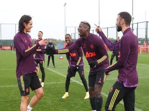 Bóng đá quốc tế 24/10: Cavani sẵn sàng ra mắt M.U ngay hôm nay