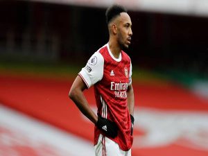 Bóng đá Arsenal 13/12: Arsenal sẽ chọn ai làm đội trưởng tiếp