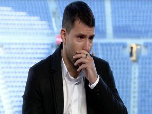 Bóng đá quốc tế tối 22/2: Aguero không dám xem bóng đá