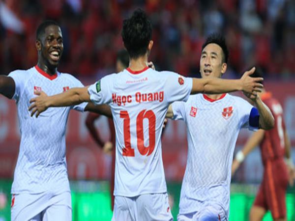 bong-da-vn-27-7-hai-phong-noi-lo-thieu-chieu-sau-luc-luong