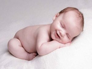 Nằm mơ thấy sinh con trai là điềm hên hay xui?