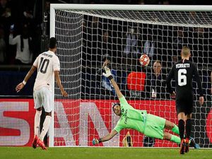 Tin bóng đá 23/3: Thủ môn Buffon chưa hết ám ảnh