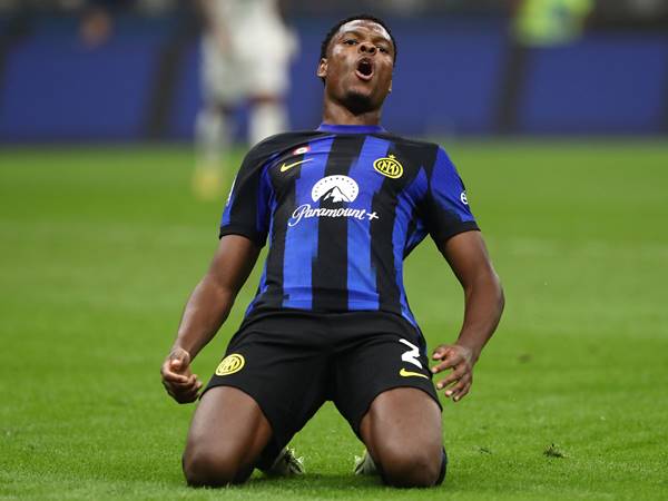 Denzel Dumfries và hành trình qua các CLB Denzel Dumfries và hành trình qua các CLB